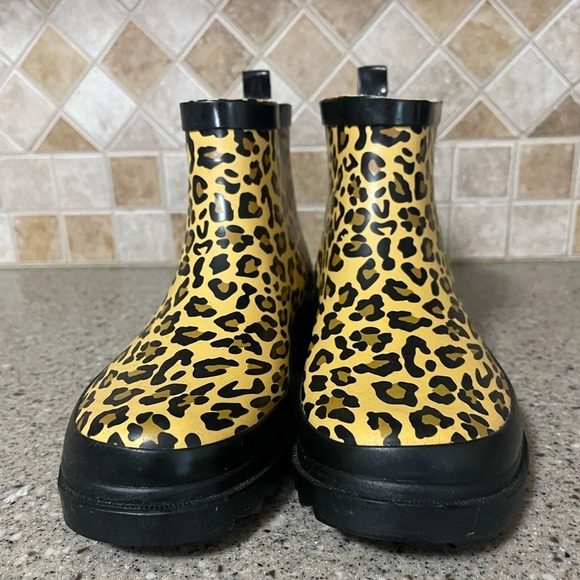 Via Rosa Women’s Leopard Print Ankle Height Rain Boots Size 6 - Picture 8 of 10